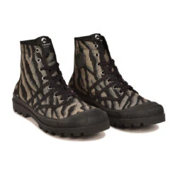 Pataugas AUTHENTIQUE M/TZ F4H KAKI 9 Pataugas AUTHENTIQUE M/TZ F4H KAKI -Pataugas 628185 554 OG M TZ F4H KAKI 3WEB