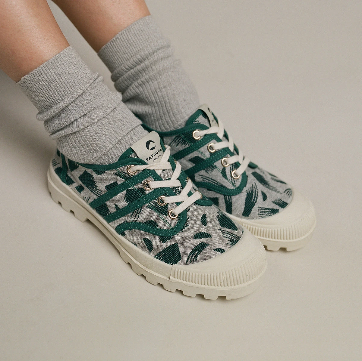 Pataugas AUTHENTIQUE WALKIE TALKIE L/GR F2H EMERAUDE 2 Pataugas AUTHENTIQUE WALKIE TALKIE L/GR F2H EMERAUDE – Image 2