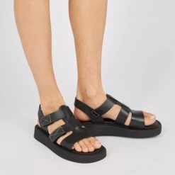 Pataugas ATARI/N F2I NOIR -Pataugas SANDALE FEMME ATARI N F2I NOIR 628447 850 Porte dbe42562 dc24 4319 b49a 6d0c440c7566